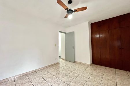 Quarto 1 de casa para alugar com 2 quartos, 80m² em Vila Imperio, São Paulo