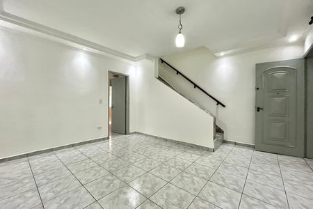 Sala de casa para alugar com 2 quartos, 80m² em Vila Imperio, São Paulo