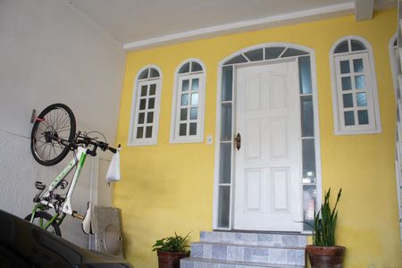 Garagem de casa para alugar com 2 quartos, 100m² em Parque Maria Helena, São Paulo