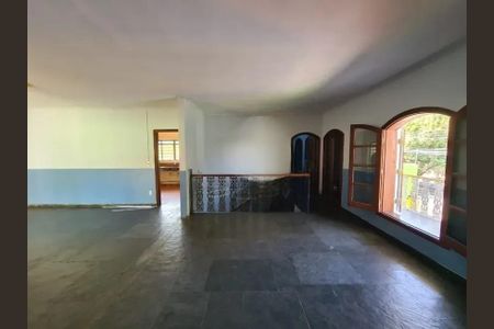 Sala de casa para alugar com 5 quartos, 371m² em Jardim Chapadão, Campinas