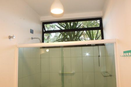 Casa de condomínio para alugar com 180m², 2 quartos e 2 vagas Casa de condomínio para alugar com 180m², 2 quartos e 2 vagasBanheiro
