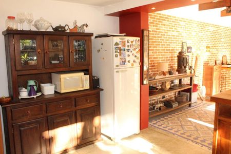 Casa de condomínio para alugar com 180m², 2 quartos e 2 vagas Casa de condomínio para alugar com 180m², 2 quartos e 2 vagasCozinha