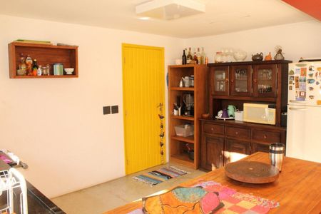 Casa de condomínio para alugar com 180m², 2 quartos e 2 vagas Casa de condomínio para alugar com 180m², 2 quartos e 2 vagasCozinha