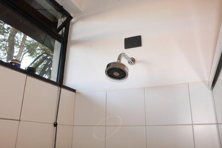 Casa de condomínio para alugar com 180m², 2 quartos e 2 vagas Casa de condomínio para alugar com 180m², 2 quartos e 2 vagasBanheiro