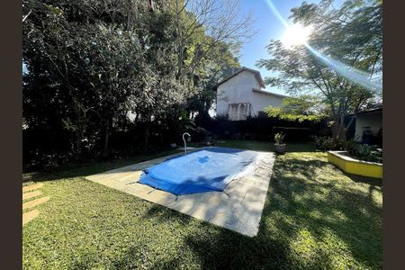 Casa de condomínio para alugar com 180m², 2 quartos e 2 vagas Casa de condomínio para alugar com 180m², 2 quartos e 2 vagasPiscina