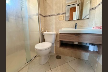 Banheiro de apartamento à venda com 2 quartos, 67m² em Vila Medeiros, São Paulo