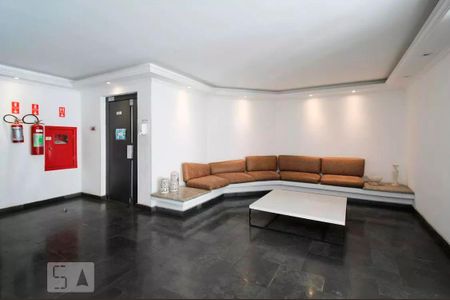 Hall de apartamento para alugar com 3 quartos, 76m² em Vila Olímpia, São Paulo