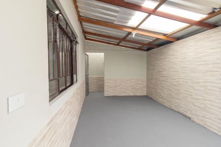 Garagem de casa para alugar com 1 quarto, 50m² em Xaxim, Curitiba