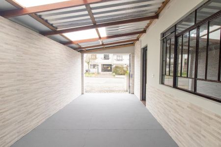 Garagem de casa para alugar com 1 quarto, 50m² em Xaxim, Curitiba