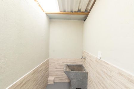 Área de Serviço de casa para alugar com 1 quarto, 50m² em Xaxim, Curitiba