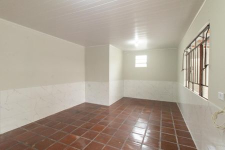 Sala/Quarto/Cozinha de casa para alugar com 1 quarto, 50m² em Xaxim, Curitiba