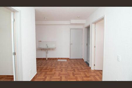Cozinha de apartamento para alugar com 2 quartos, 38m² em Fazenda da Juta, São Paulo