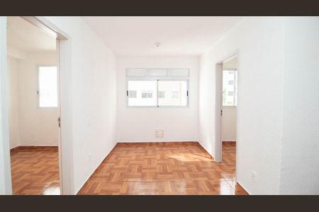 Sala de apartamento para alugar com 2 quartos, 38m² em Fazenda da Juta, São Paulo