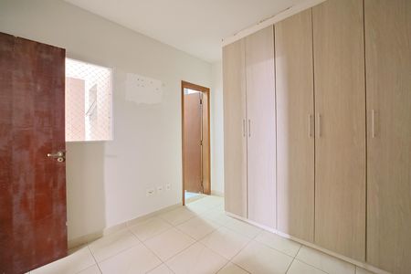 Quarto 3 de casa de condomínio para alugar com 3 quartos, 150m² em Vila Ré, São Paulo