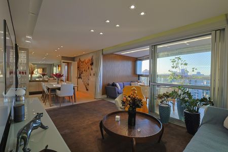 Apartamento à venda com 4 quartos, 124m² em Savassi, Belo Horizonte