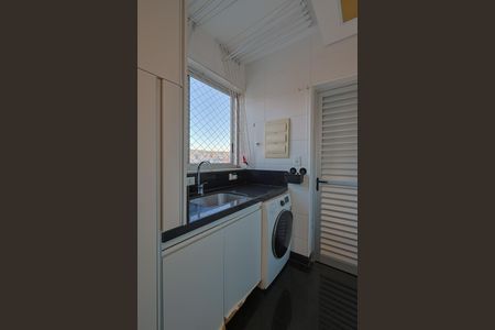 Apartamento à venda com 4 quartos, 124m² em Savassi, Belo Horizonte
