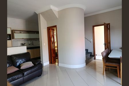 Casa para alugar com 3 quartos, 170m² em Vila Isolina Mazzei, São Paulo