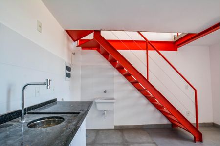 Cozinha e Área de Serviço de apartamento para alugar com 1 quarto, 52m² em Santa Terezinha, Santo André