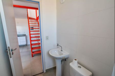 Banheiro de apartamento para alugar com 1 quarto, 52m² em Santa Terezinha, Santo André