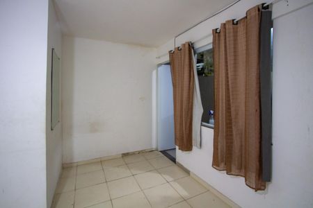 Sala de apartamento para alugar com 1 quarto, 145m² em Paraíso, São Gonçalo