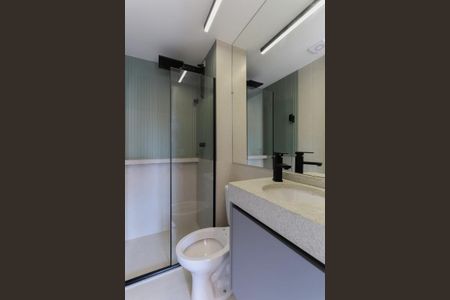 Banheiro de kitnet/studio para alugar com 1 quarto, 26m² em Tucuruvi, São Paulo