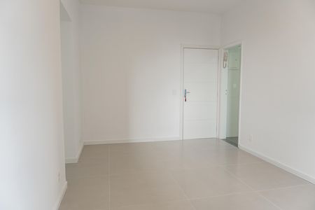 Sala de apartamento para alugar com 3 quartos, 90m² em Tijuca, Rio de Janeiro