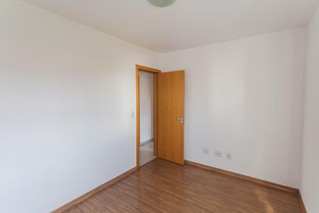 Apartamento para alugar com 191m², 4 quartos e 2 vagas Apartamento para alugar com 191m², 4 quartos e 2 vagasQuarto 3