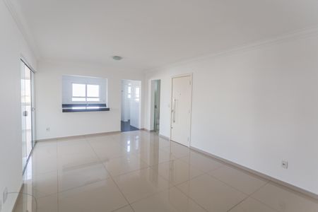 Apartamento para alugar com 191m², 4 quartos e 2 vagas Apartamento para alugar com 191m², 4 quartos e 2 vagasSala