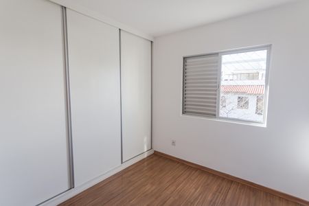 Apartamento para alugar com 191m², 4 quartos e 2 vagas Apartamento para alugar com 191m², 4 quartos e 2 vagasQuarto 2