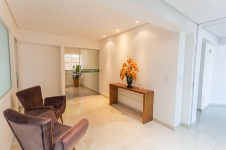 Apartamento para alugar com 191m², 4 quartos e 2 vagas Apartamento para alugar com 191m², 4 quartos e 2 vagasHall de entrada