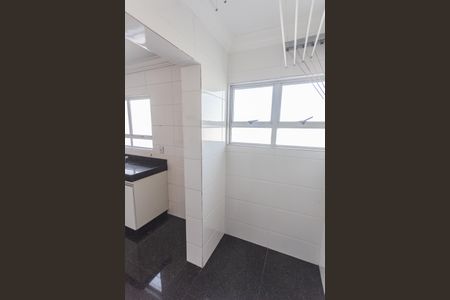 Apartamento para alugar com 191m², 4 quartos e 2 vagas Apartamento para alugar com 191m², 4 quartos e 2 vagasÁrea de Serviço