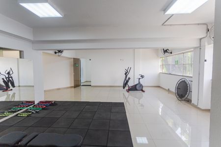 Apartamento para alugar com 191m², 4 quartos e 2 vagas Apartamento para alugar com 191m², 4 quartos e 2 vagasÁrea comum - Academia