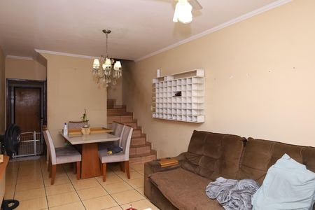 Sala de casa à venda com 3 quartos, 96m² em Cidade Líder, São Paulo