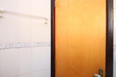 Banheiro social de casa à venda com 3 quartos, 96m² em Cidade Líder, São Paulo