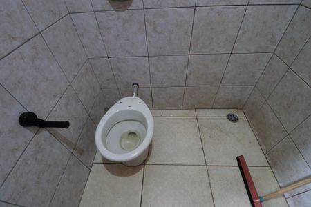 Banheiro de kitnet/studio para alugar com 1 quarto, 35m² em Vila Virginia, Ribeirão Preto