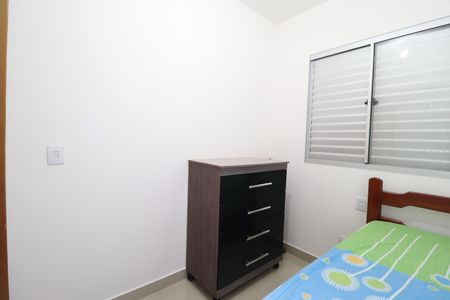 Quarto 1 de apartamento para alugar com 2 quartos, 60m² em Jardim Patricia, Uberlândia