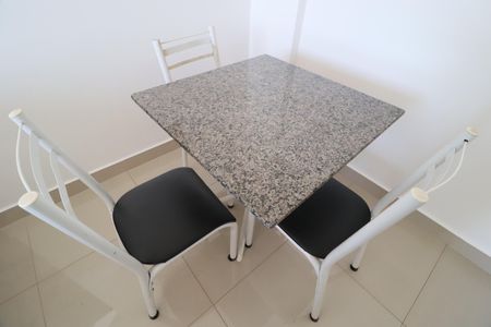 Sala de apartamento para alugar com 2 quartos, 60m² em Jardim Patricia, Uberlândia