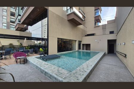 Studio à venda com 42m², 1 quarto e 1 vaga Studio à venda com 42m², 1 quarto e 1 vagaPiscina
