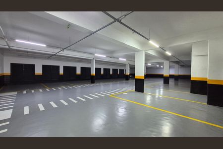 Garagem de kitnet/studio para alugar com 1 quarto, 42m² em Jardim, Santo André