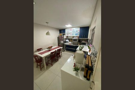 Casa à venda com 3 quartos, 66m² em Vila Zamataro, Guarulhos