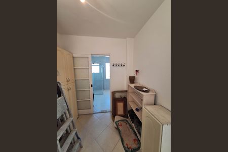 Closet de casa à venda com 3 quartos, 350m² em Camboinhas, Niterói