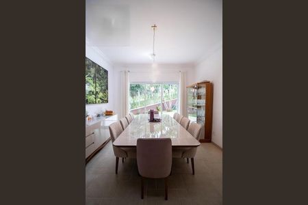 Casa à venda com 4 quartos, 365m² em Morada dos Pássaros, Barueri