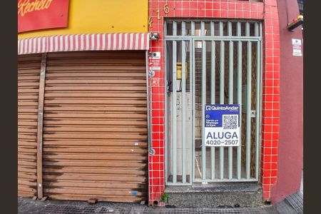 Casa para alugar com 70m², 2 quartos e sem vaga Casa para alugar com 70m², 2 quartos e sem vagaFachada