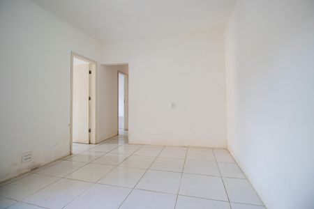 Sala de casa para alugar com 2 quartos, 42m² em Bonsucesso, Rio de Janeiro