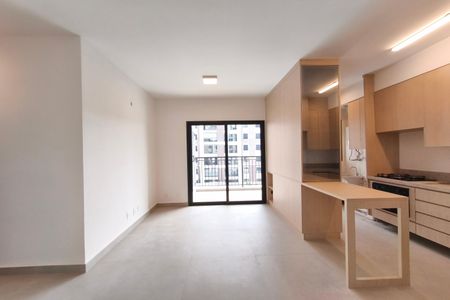Sala de apartamento para alugar com 3 quartos, 77m² em Swiss Park, Campinas