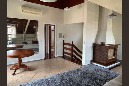 Casa à venda com 4 quartos, 320m² em Vila Rosalia, Guarulhos