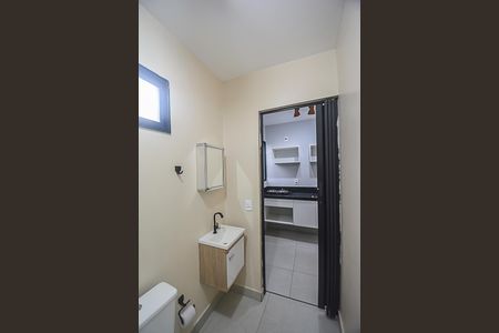 Banheiro de kitnet/studio para alugar com 1 quarto, 16m² em Parque Sao Diogo, São Bernardo do Campo
