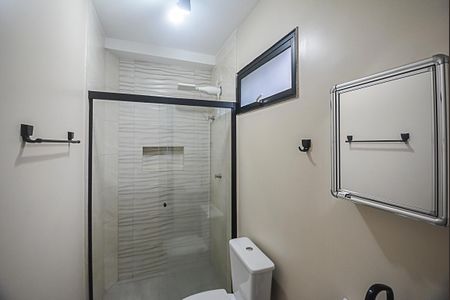 Banheiro de kitnet/studio para alugar com 1 quarto, 16m² em Parque Sao Diogo, São Bernardo do Campo