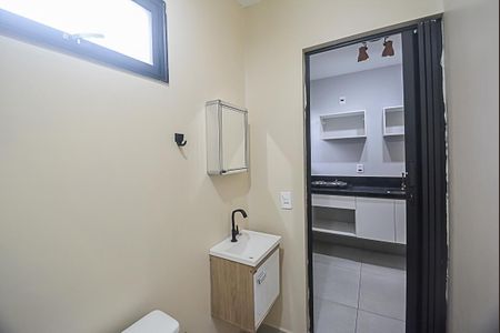 Banheiro de kitnet/studio para alugar com 1 quarto, 16m² em Parque Sao Diogo, São Bernardo do Campo