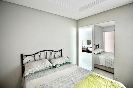 Quarto suíte 1 de casa à venda com 3 quartos, 302m² em Jardim Matarazzo, São Paulo